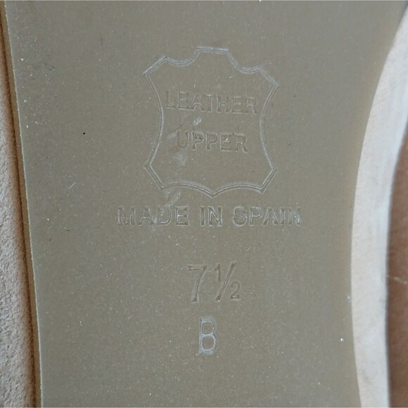 French Sole Via Ballet Flat with bling crystals in Beige size 7B - Picture 12 of 14